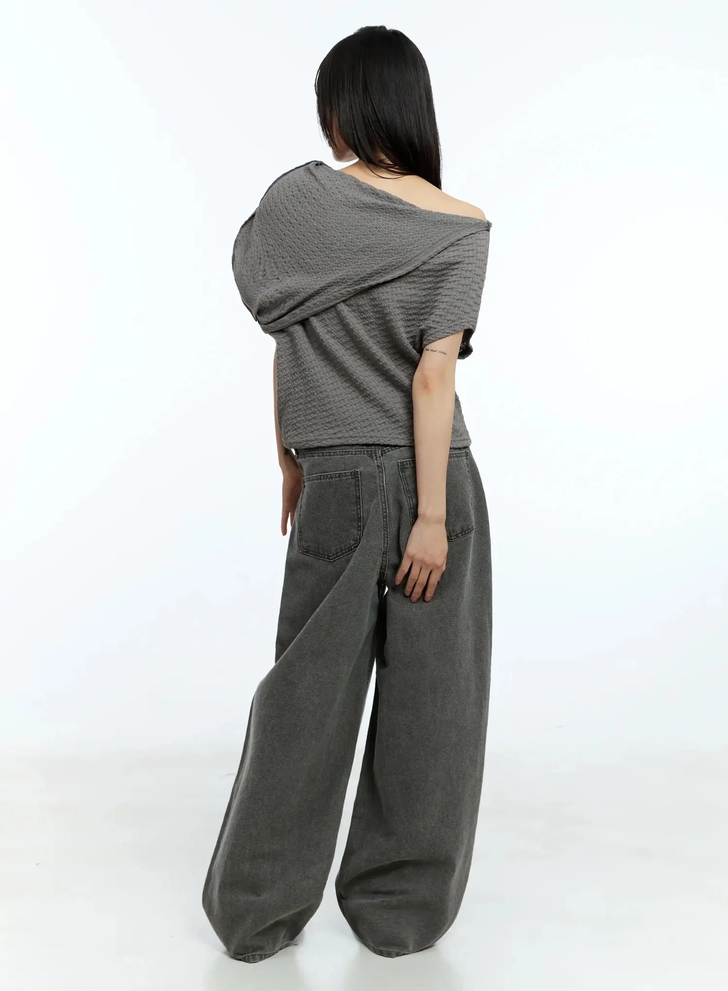 asymmetric-one-shoulder-loose-fit-top-iu525