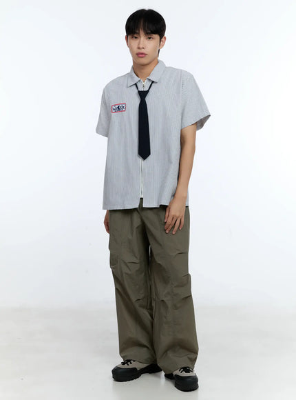 mens-pinstripe-short-sleeve-zip-shirt-ig519