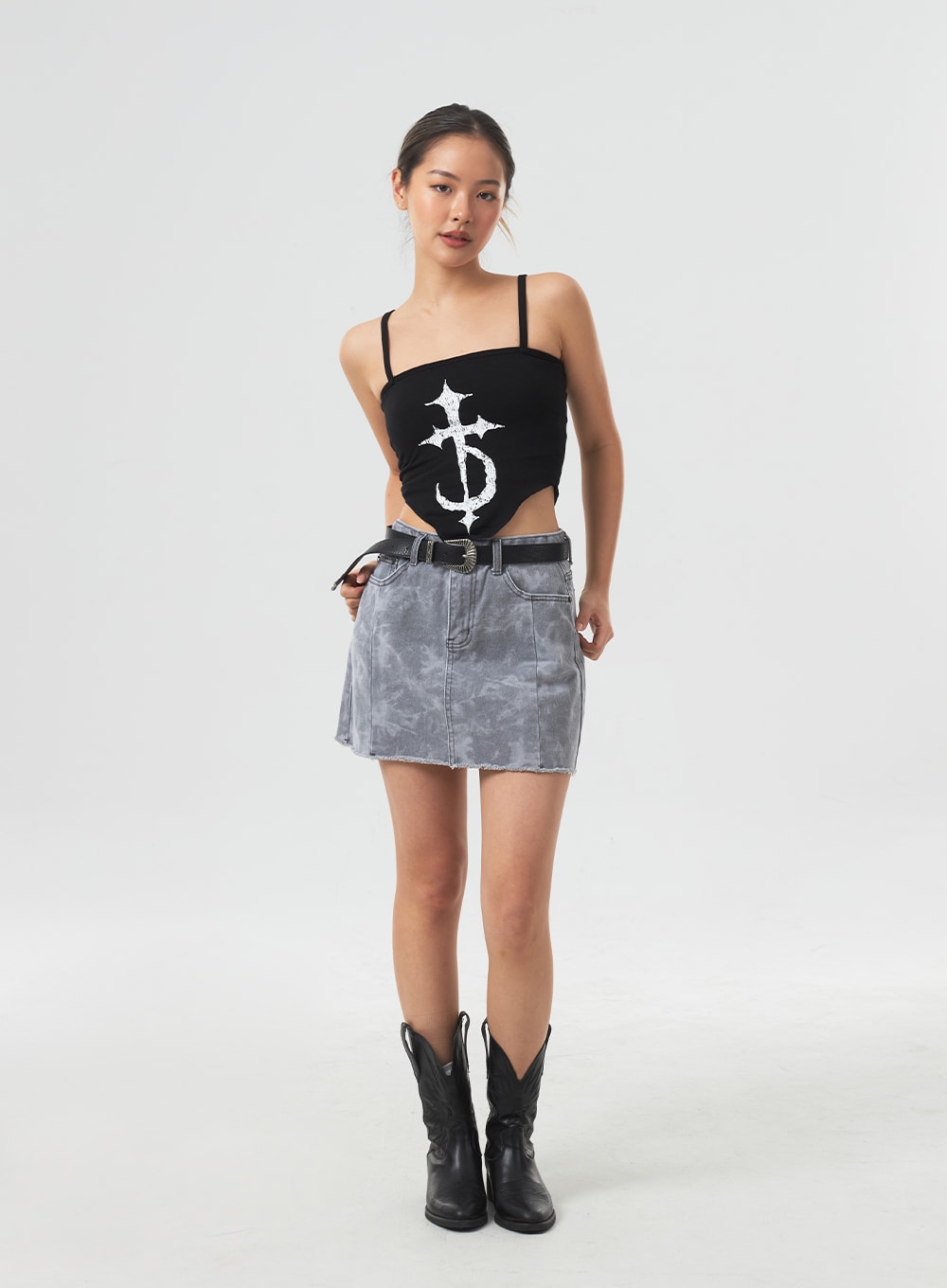 Thin Strap Graphic Top CM329