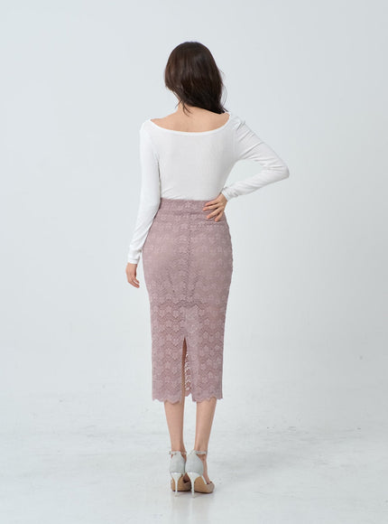 Wide V-Neck T-Shirt IO21