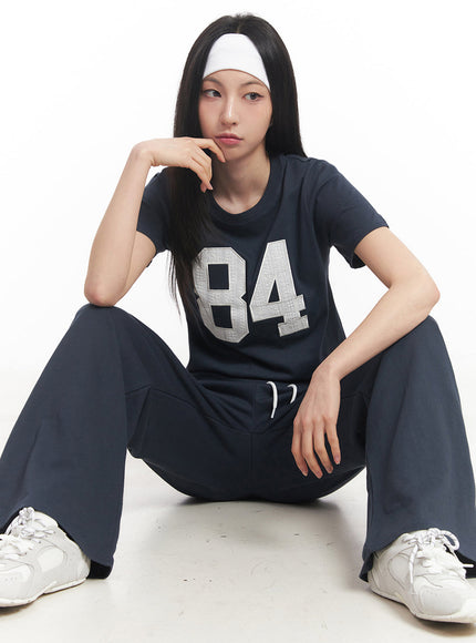 lace-embroidered-84-graphic-tee-iy516