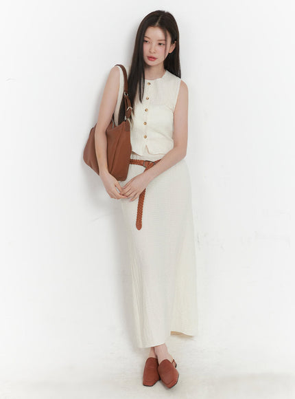classy-buttoned-sleeveless-top-iy509