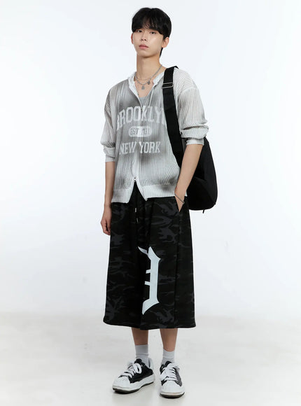 mens-oversized-camo-graphic-sweatshorts-il529
