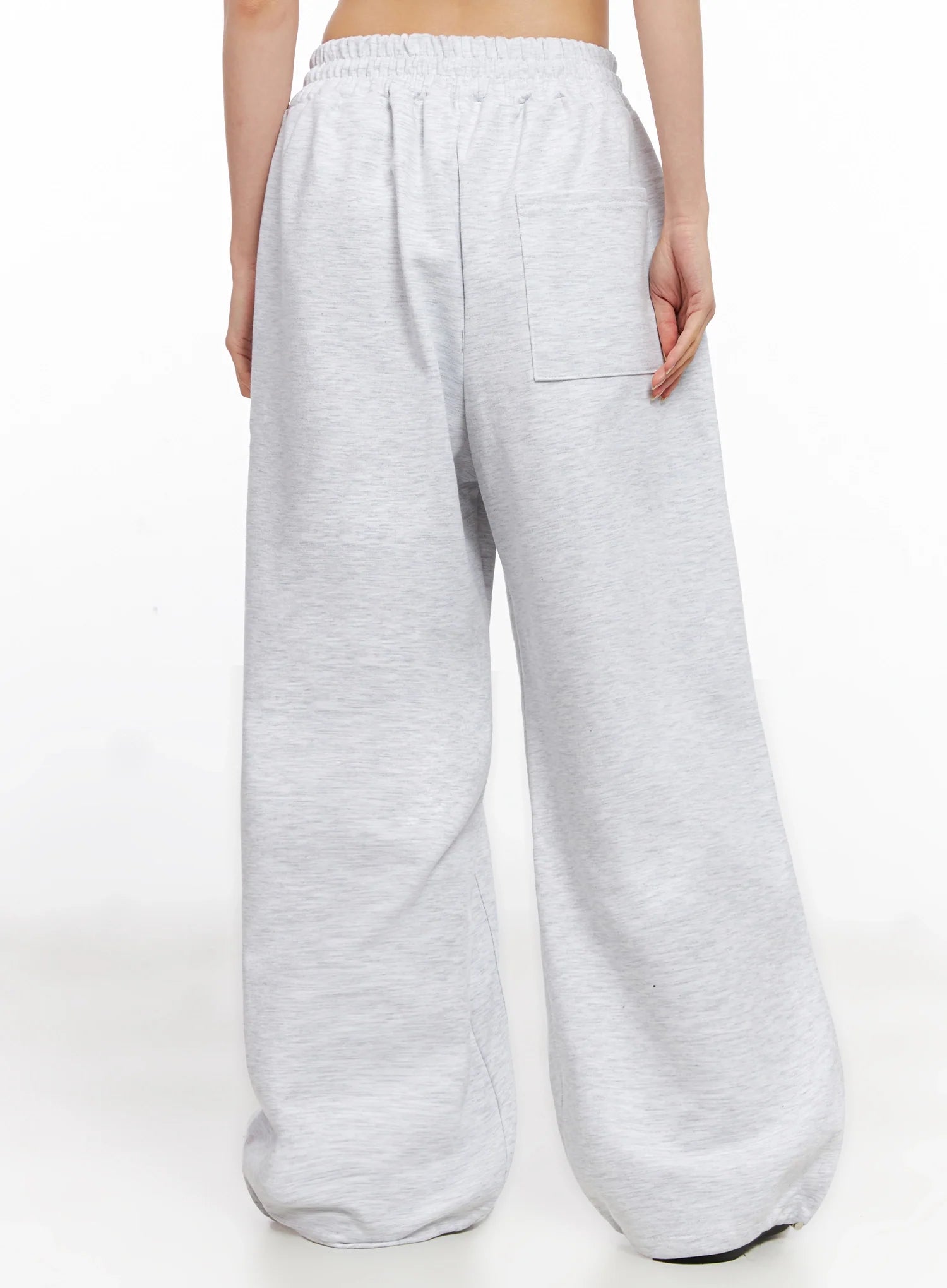 wide-leg-stud-accent-sweatpants-ig508