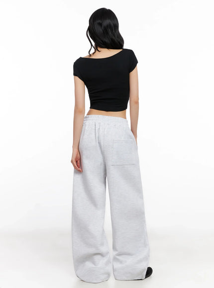 asymmetric-shirred-off-shoulder-crop-tee-ig508