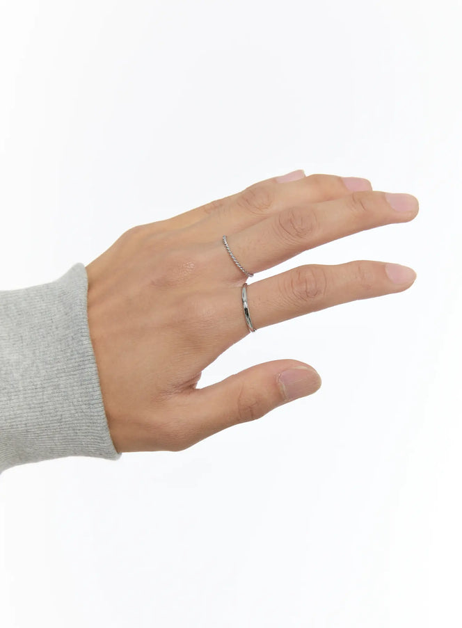 Men's Sleek Minimal Ring IS529