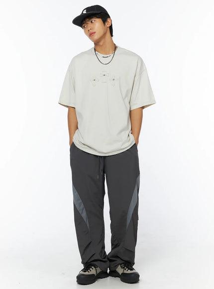 mens-monochrome-embroidered-t-shirt-iy529 / Light beige