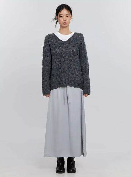 cable-knit-v-neck-sweater-is516