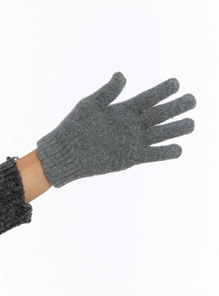 cozy-wool-gloves-in528