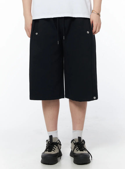 mens-black-sweat-shorts-iy519