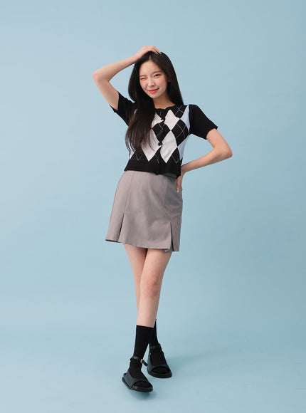 Sheer Ribbed Socks BY27