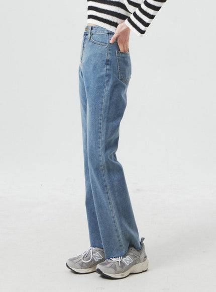 Straight Leg Blue Jeans BA303
