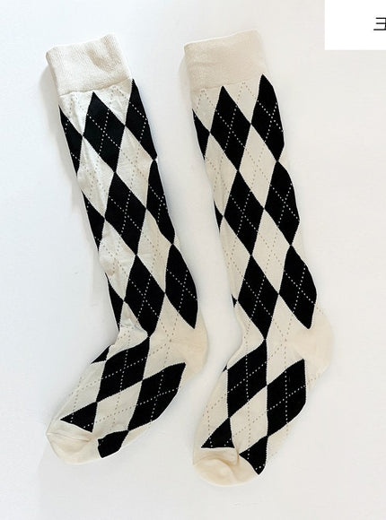 2 Pack Socks With Diamond Pattern