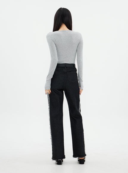 Lewkin Basic Jeans with Side Tassel Detail K2302