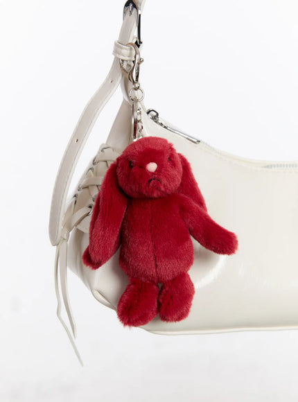 blush-charm-keyring-in528