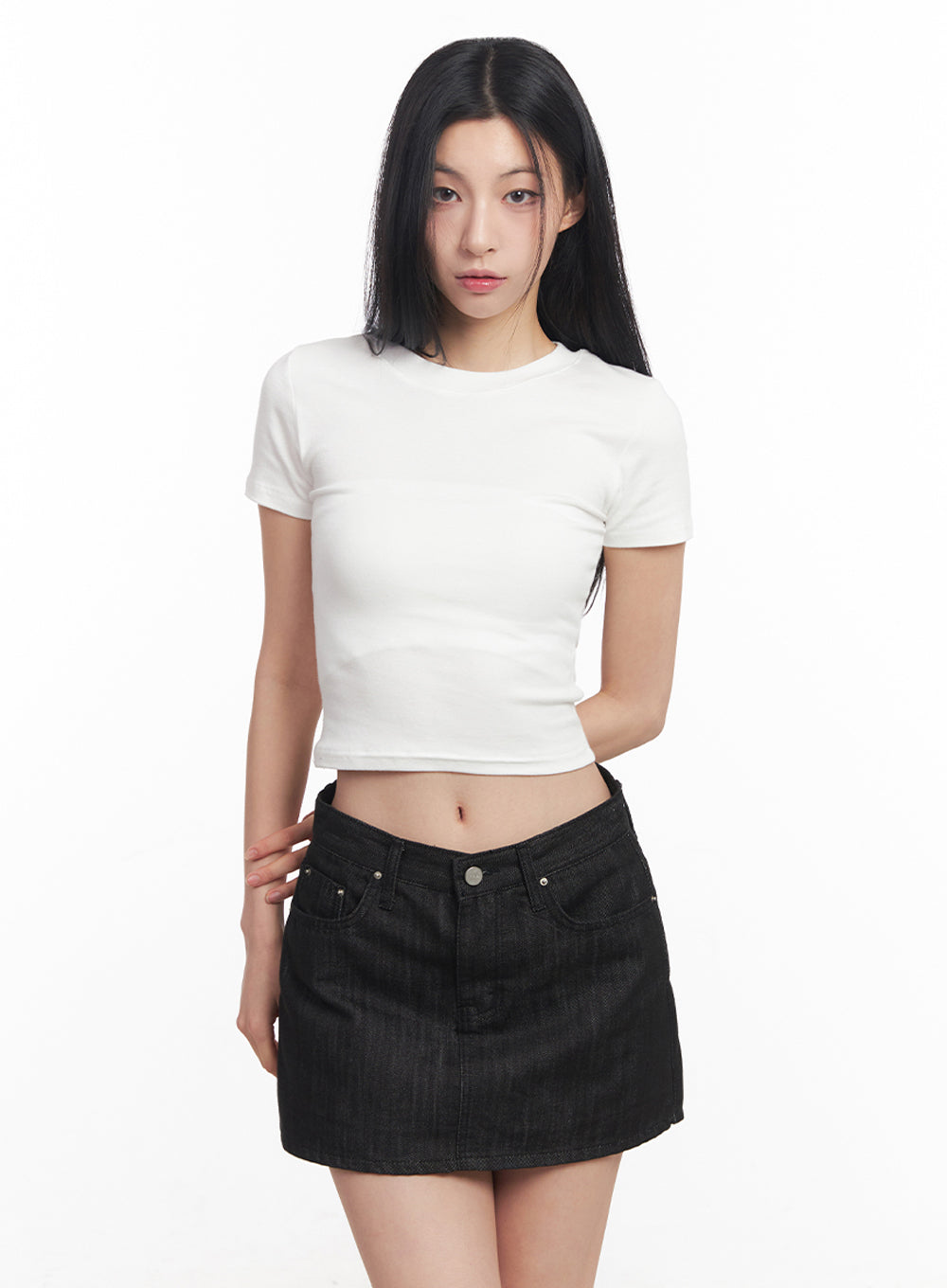 slim-fit-crop-tee-iy516