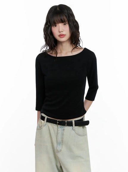 minimalist-black-boat-neck-top-il531