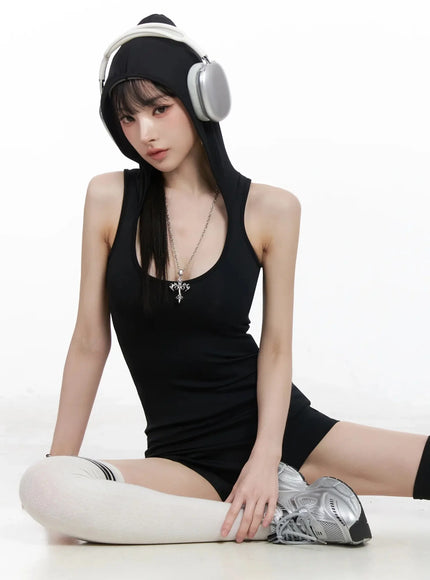 sleek-hooded-jumpsuit-iy511