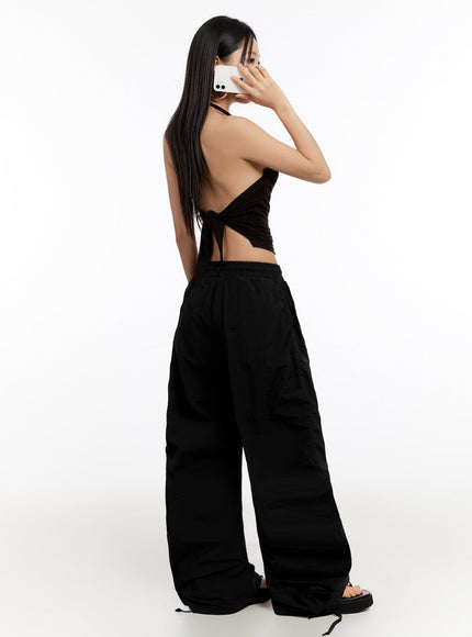 draped-halter-crop-top-iu509