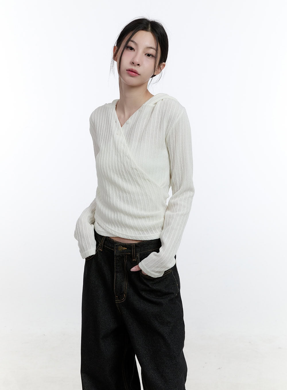 wrap-buttoned-slim-fit-hoodie-cj520 / Light beige