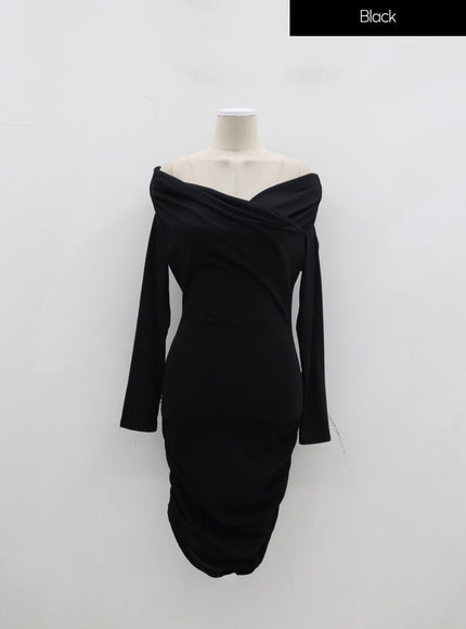 Off-Shoulder Mini Dress IJ331