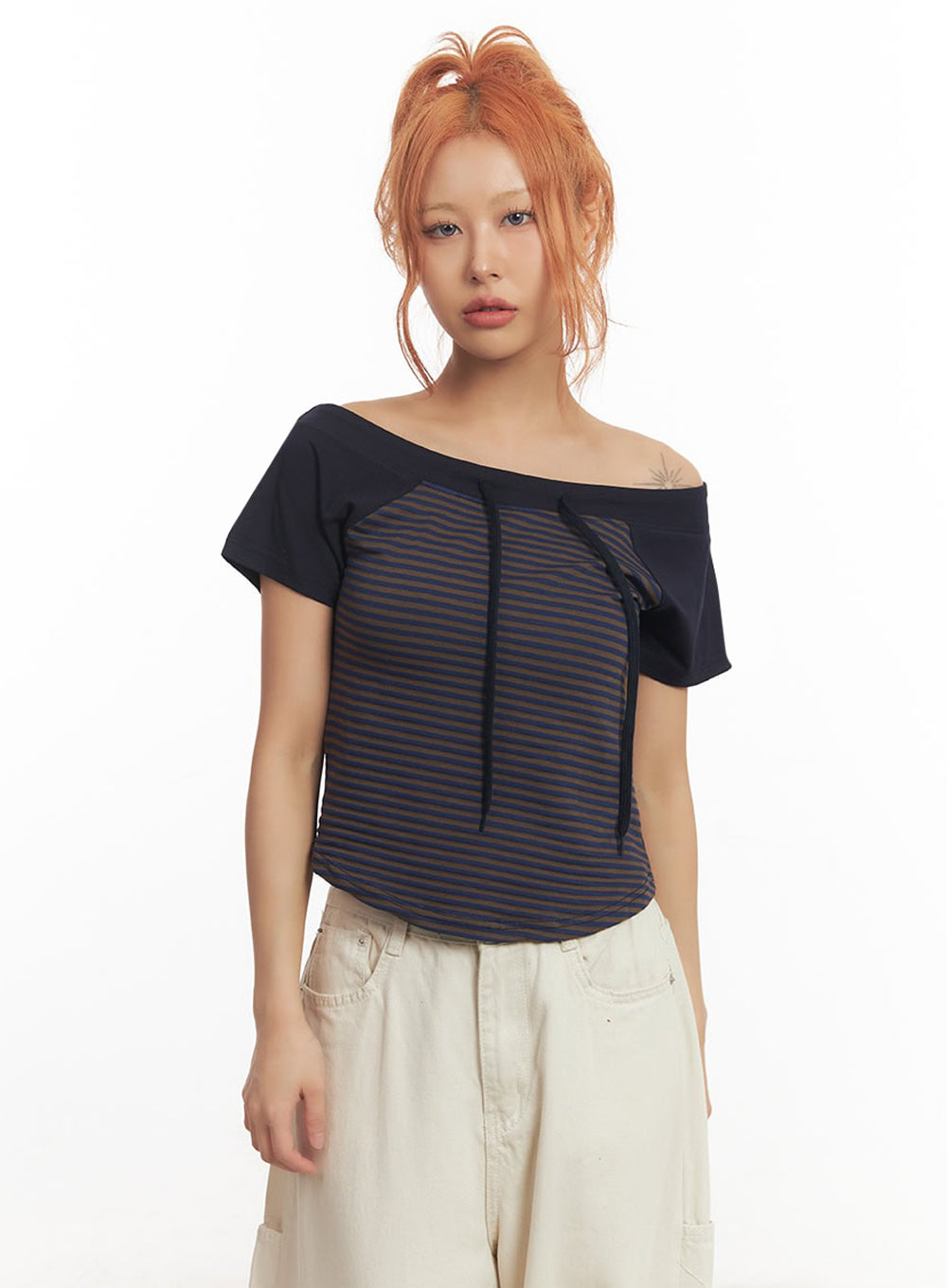 stripe-off-shoulder-hooded-top-ia517 / Dark blue