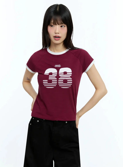 graphic-two-tone-tee-iu523 / Dark red
