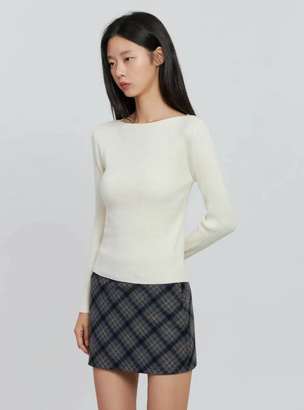 Chic Boat Neck Sweater IN507