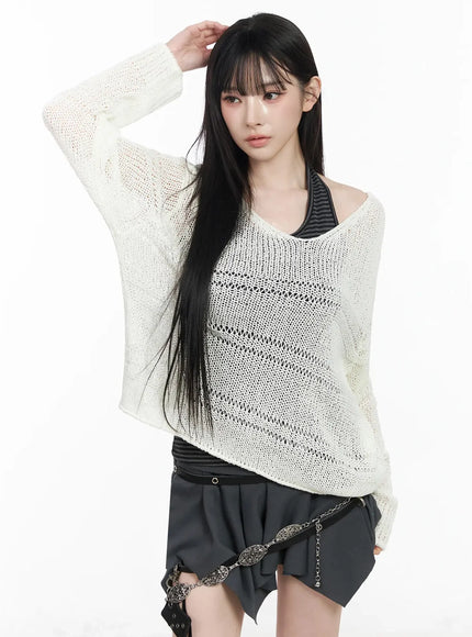 versized-v-neck-knit-sweater-iy511 / Light beige