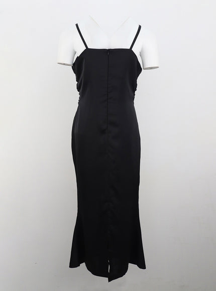 cross-bust-satin-maxi-dress-iu326