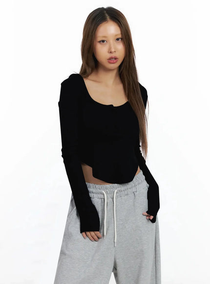 button-crop-hooded-top-id503 / Black