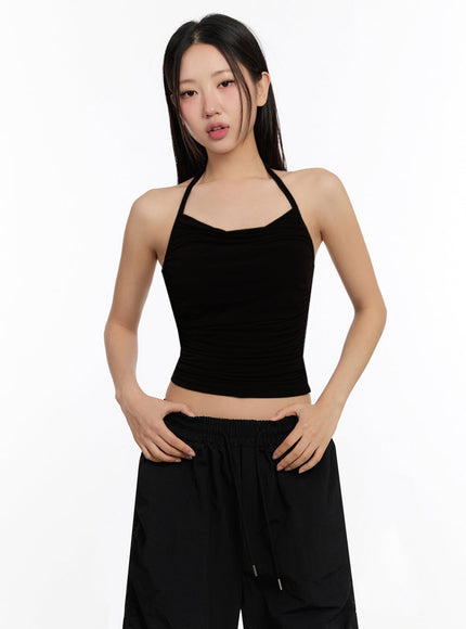 draped-halter-crop-top-iu509 / Black