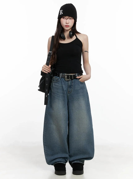 cozy-fleece-halter-tank-top-in514 / Black