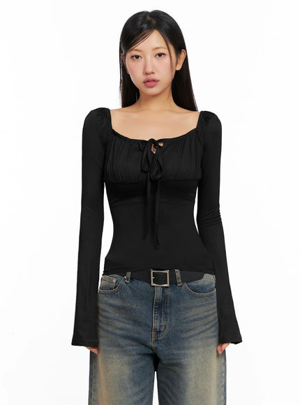 chic-cross-strap-long-sleeve-tee-ig528 / Black