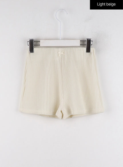 mid-elastic-ribbon-band-corduroy-shorts-id313 / Light beige
