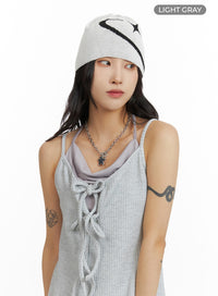 acubi-star-graphic-beanie-if421 / Light gray