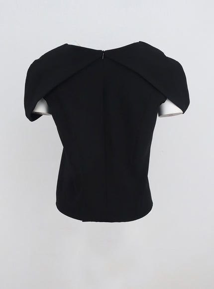 wide-collar-blouse-il326