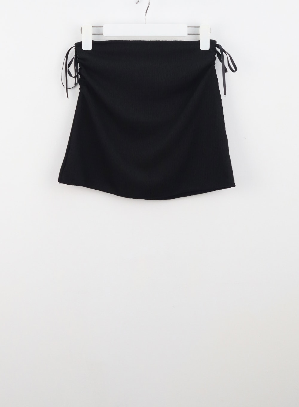 side-ribbon-mini-skirt-il307