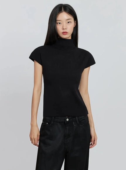chic-high-neck-knit-top-io530 / Black