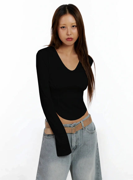 ruched-crop-top-in528 / Black
