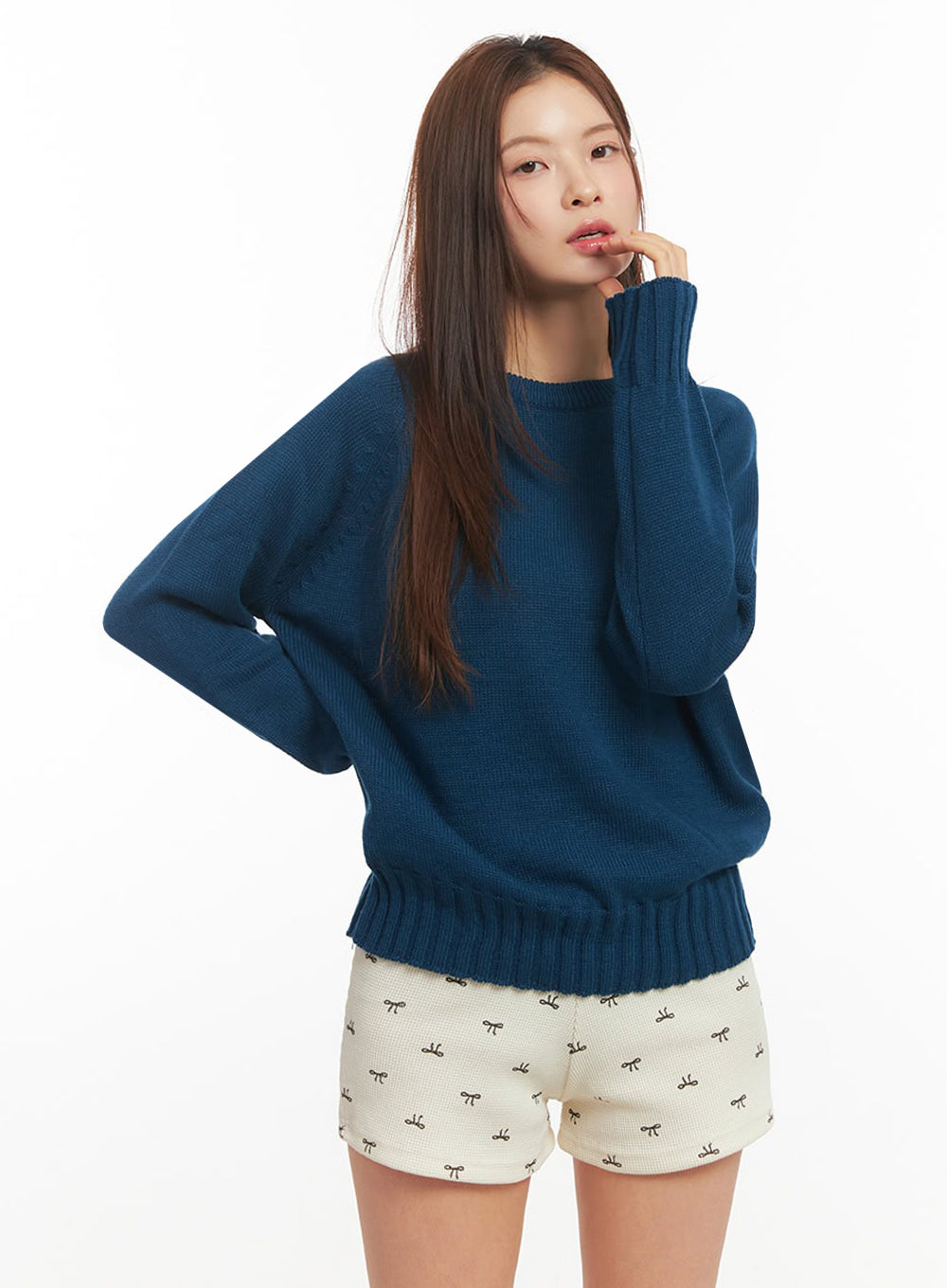 Basic Round Neck Sweater IM513