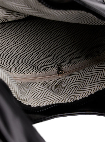 glossy-faux-leather-studded-shoulder-bag-cm520