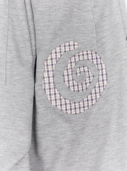 plaid-spiral-detail-sweatpants-ia523