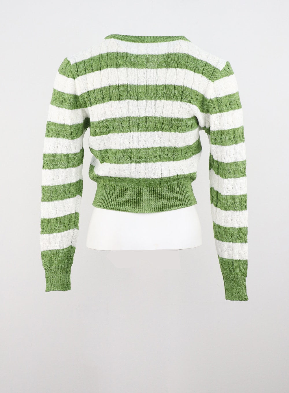 striped-v-neck-sweater-is307