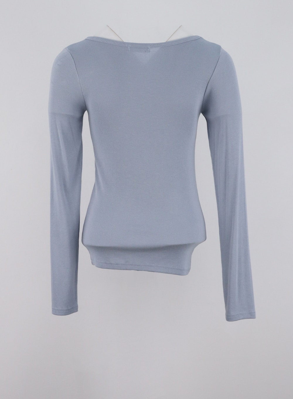 basic-crewneck-top-ig303