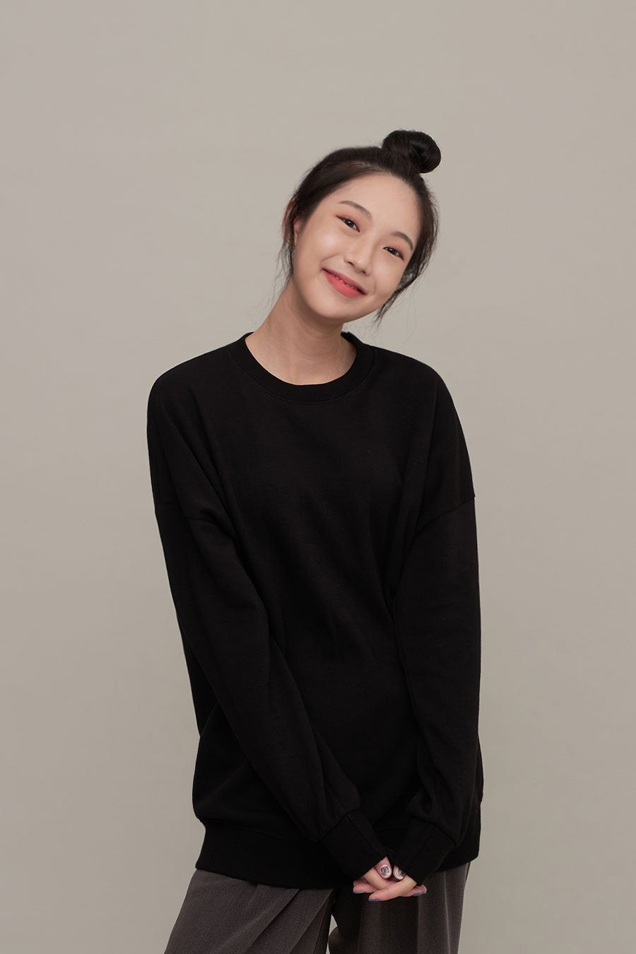 Essential Sweatshirt F17