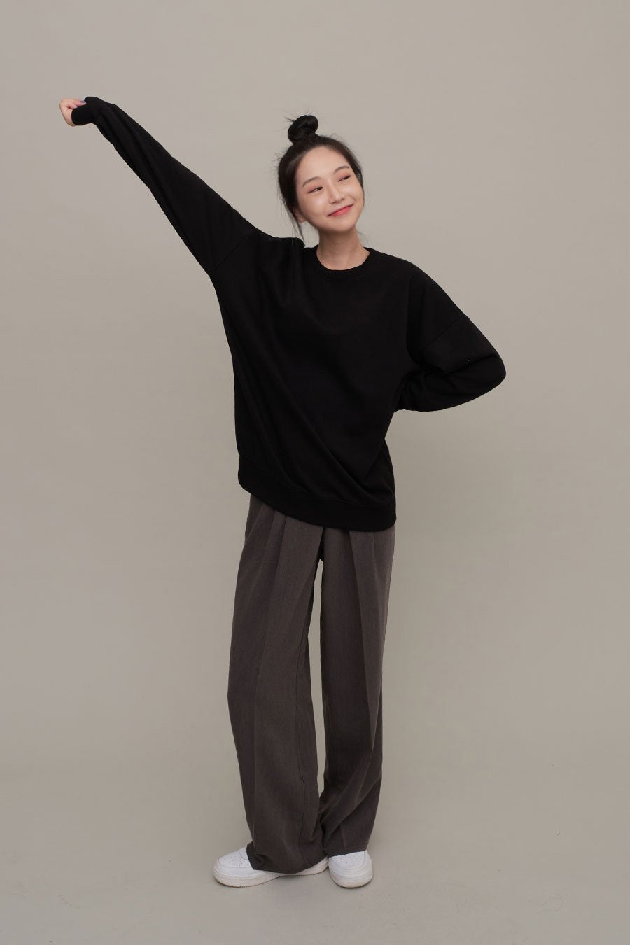 Essential Sweatshirt F17