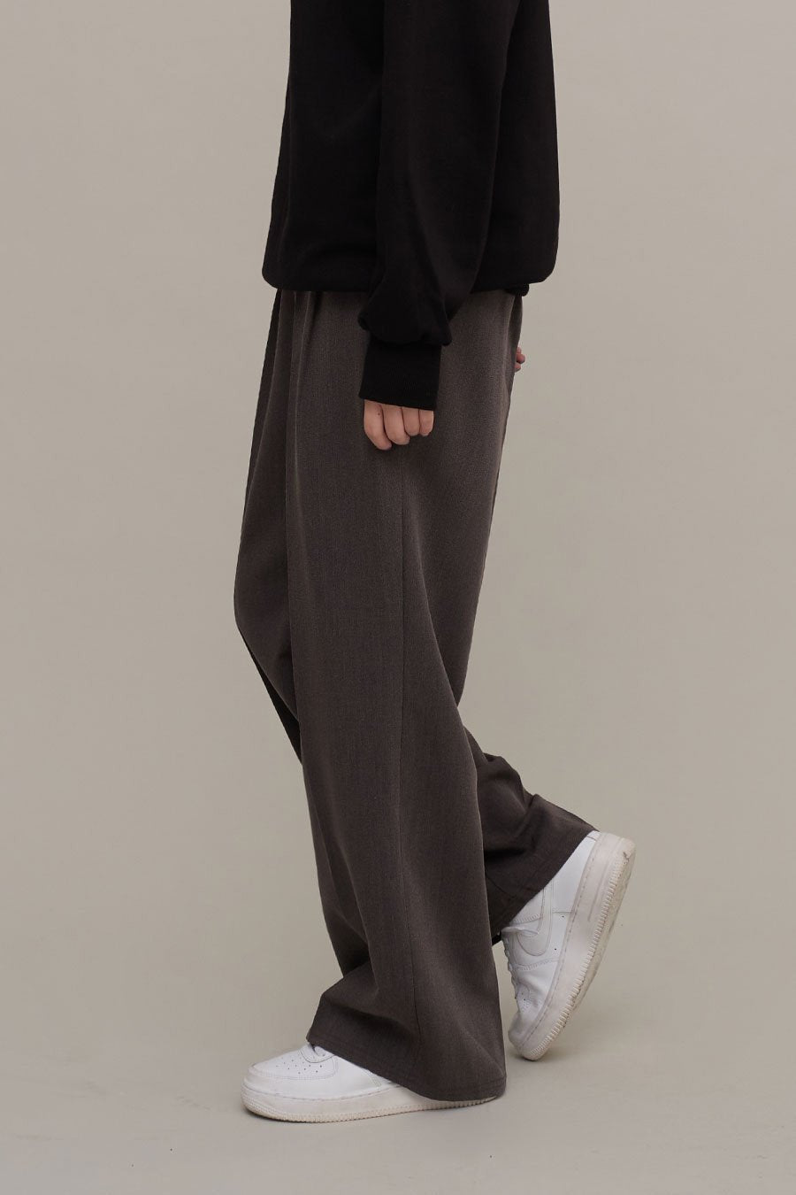 Essential Sweatshirt F17