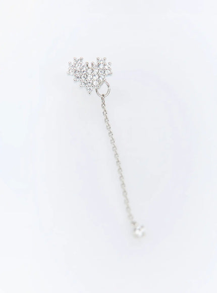 magritte-earring-iu503