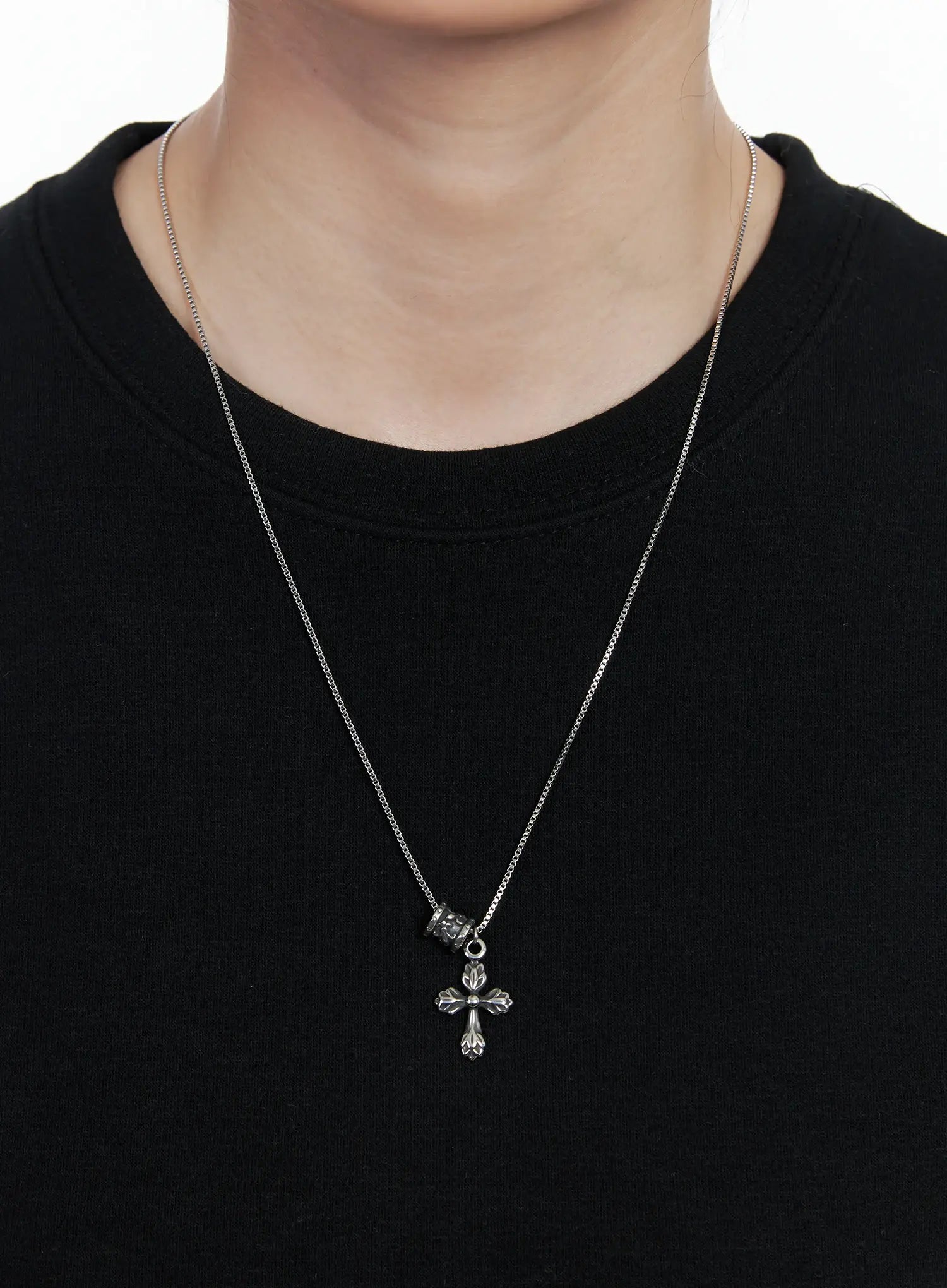 Vintage Cross Necklace IN514